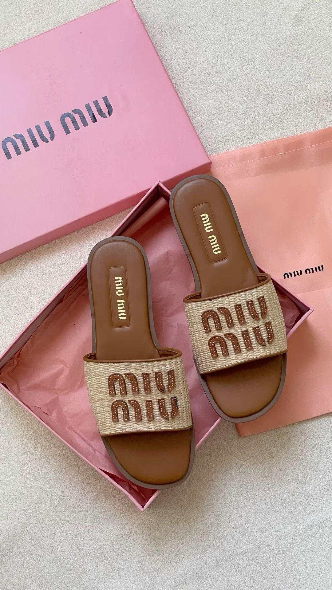 Miu Miu slides