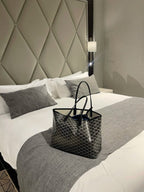 Goyard medium tote navy black