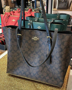 Coach mollie signature canvas