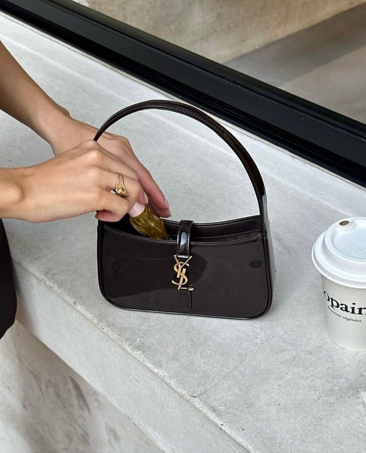Ysl mini IN PATENT LEATHER
BLACK