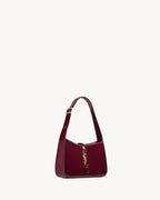 LE 5 À 7 IN PATENT LEATHER
RED WINE