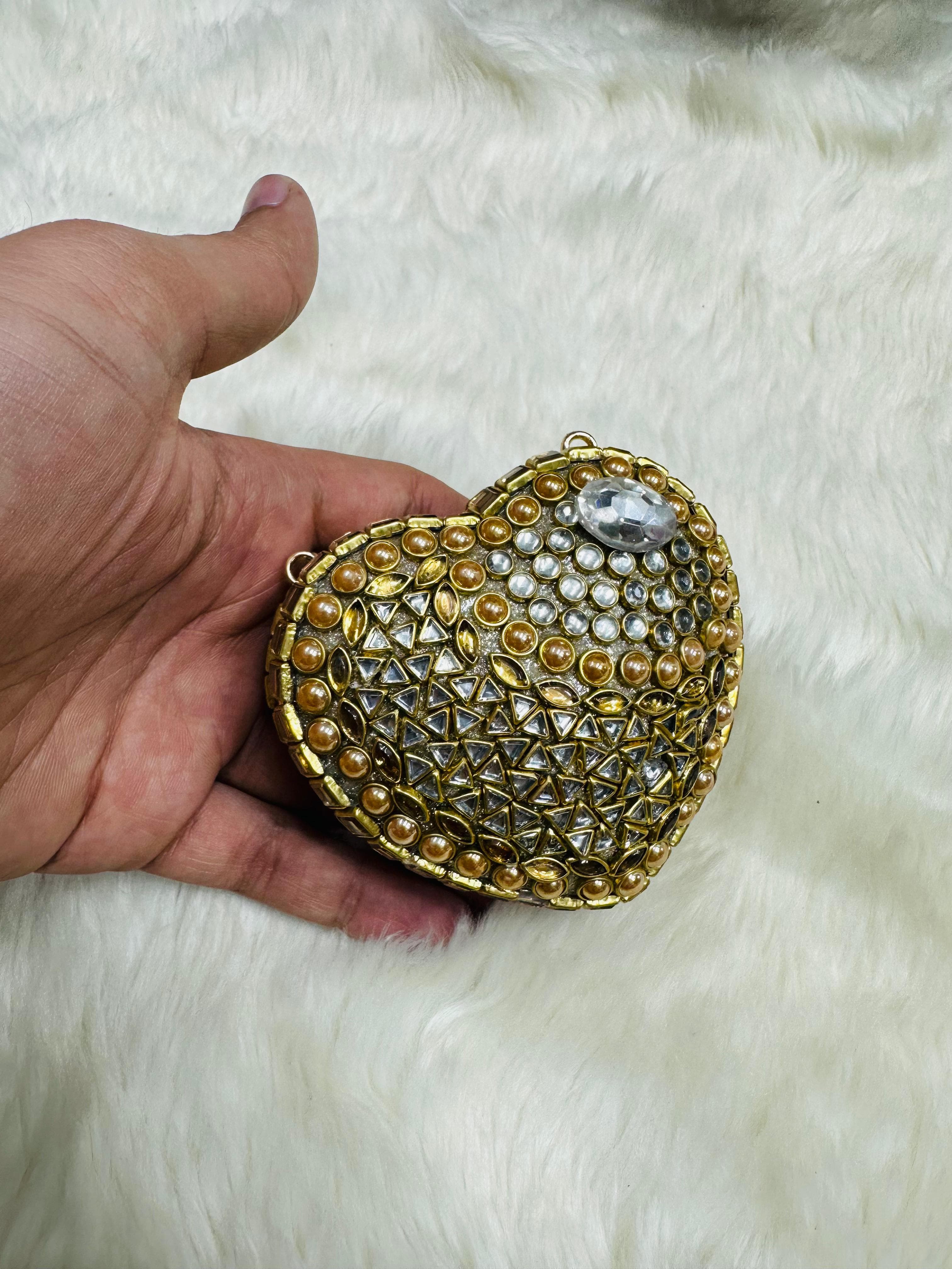Heart shaped Kundun clutch Gold Silver
