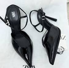 Zara black patent leather high-heeled shoe